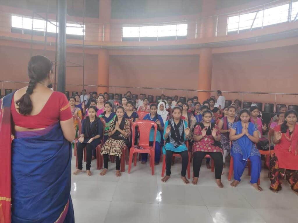 Radhika Parthasarathy - A meditation and spiritual sessiion workshop in Mysore -02